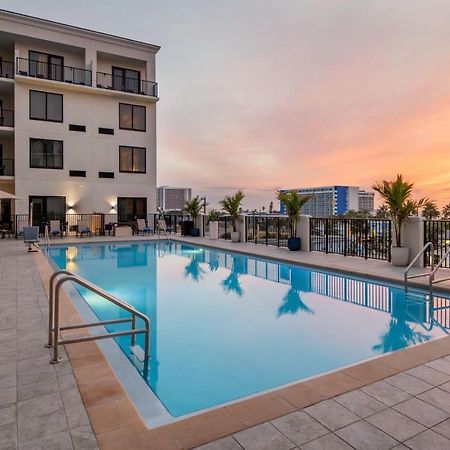 Courtyard By Marriott Clearwater Beach Buitenkant foto