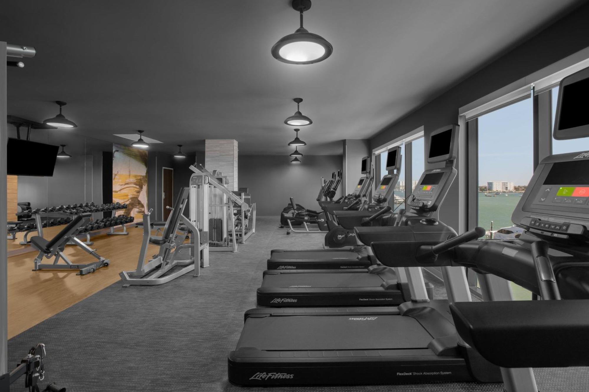 Courtyard By Marriott Clearwater Beach Buitenkant foto