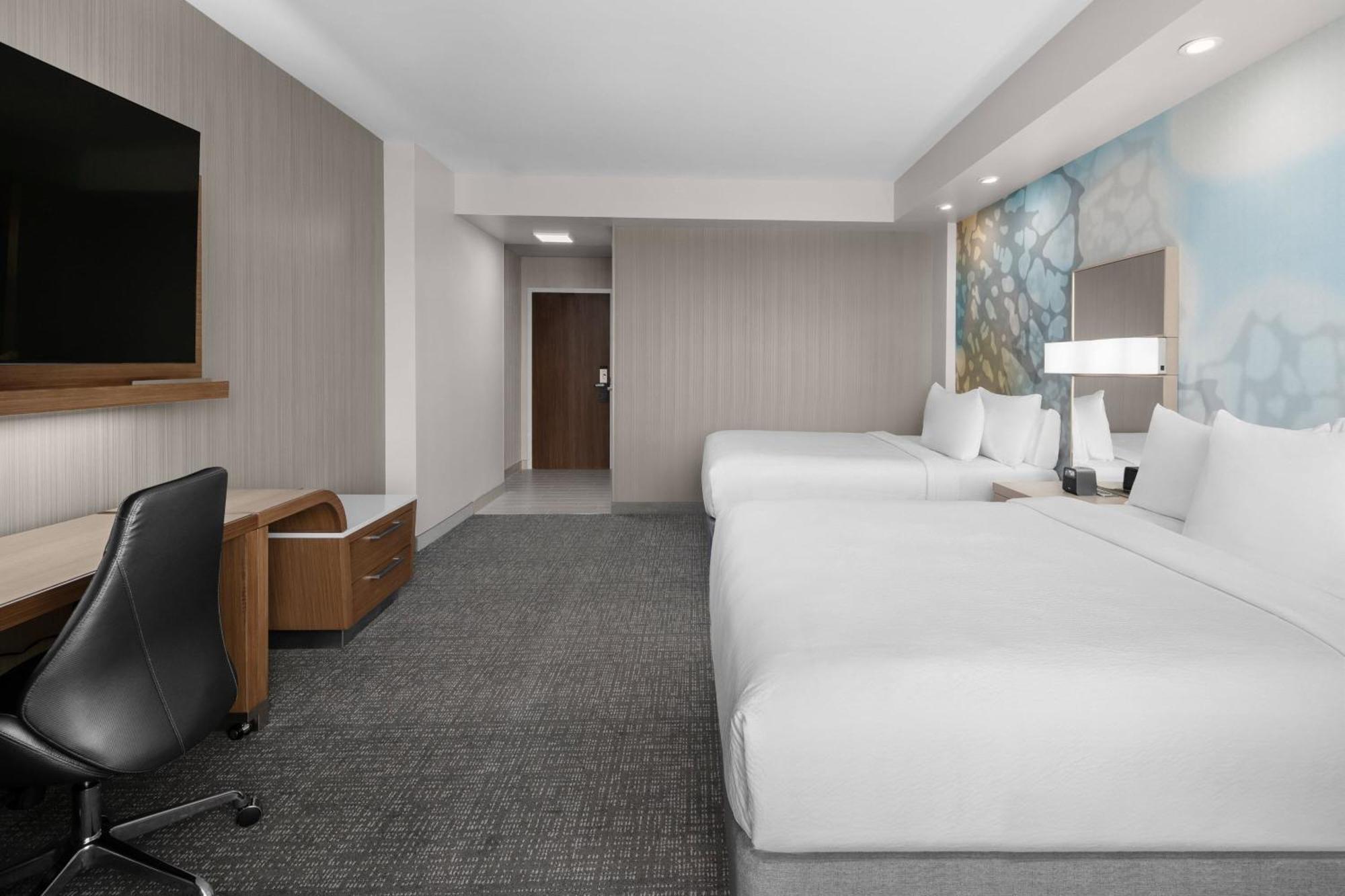 Courtyard By Marriott Clearwater Beach Buitenkant foto